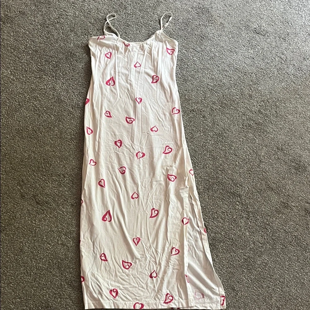 Victoria's Secret White and Pink Heart Gown with slit on one side - Picture 1 of 3